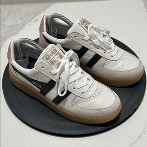 Women’s Gola Grandslam Elite Sneakers in White, Black & Chalk Pink. Size 8.5.
